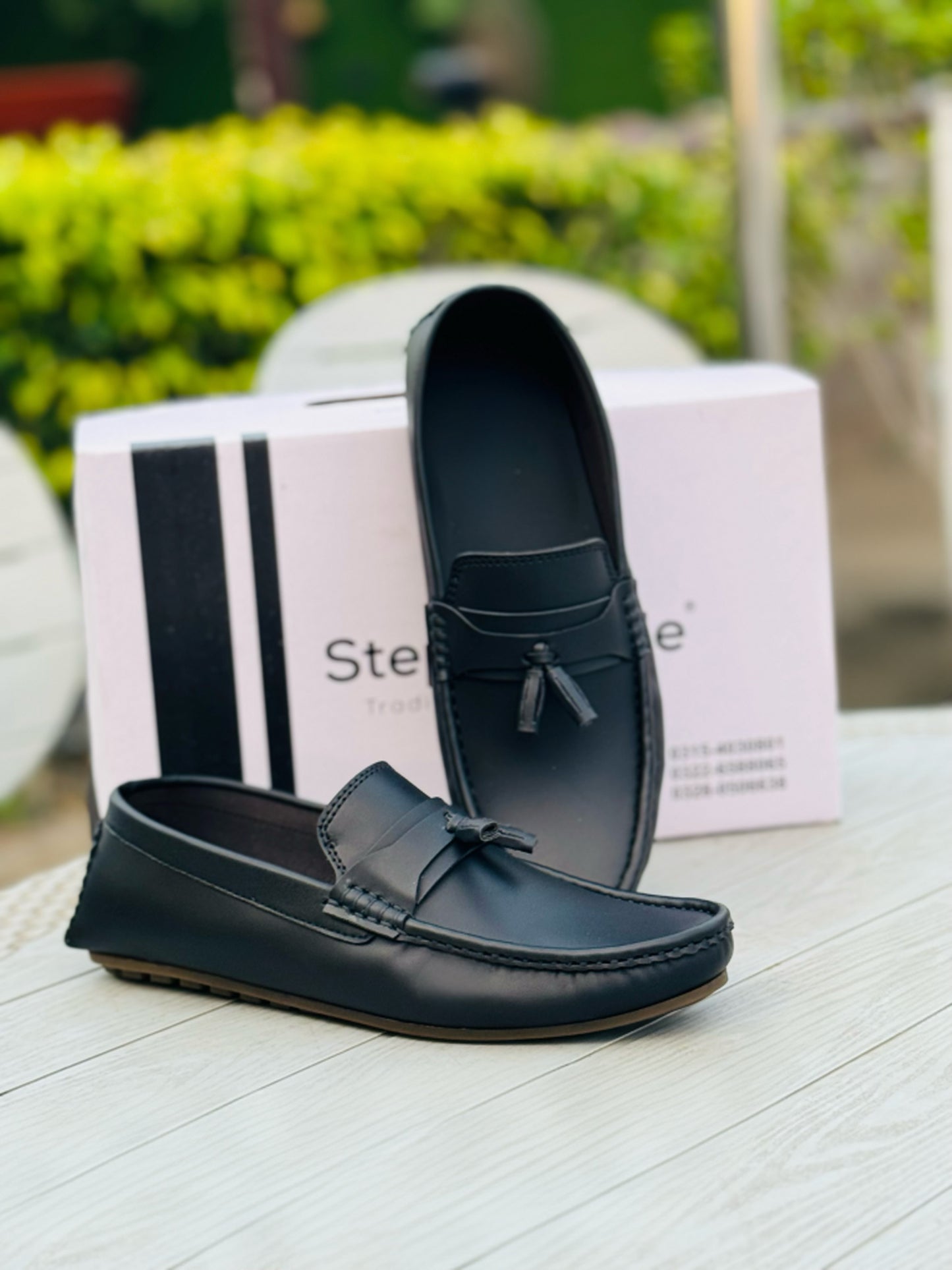 TASSEL BLACK LOAFERS