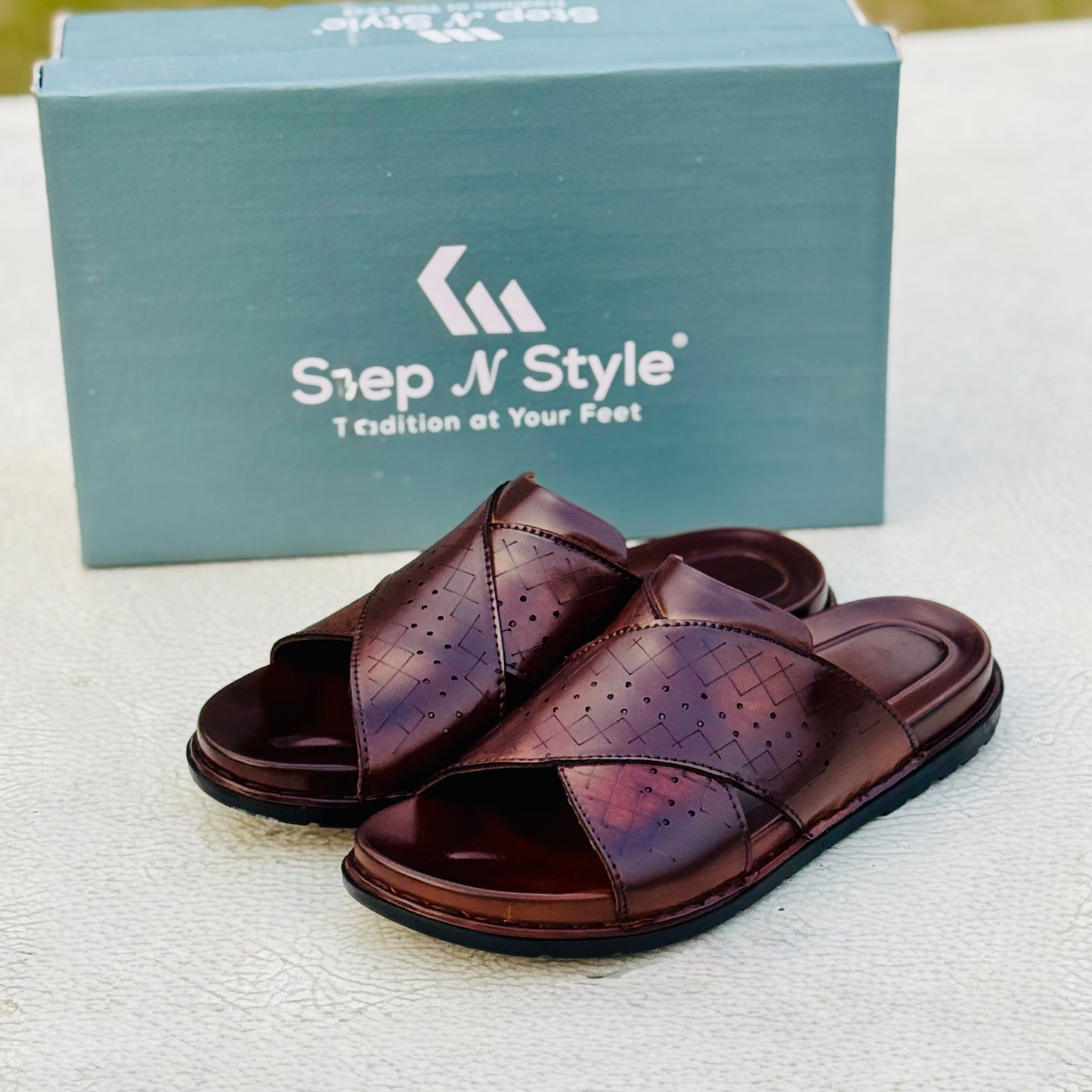SIGNATURE X OXFORD SLIPPERS