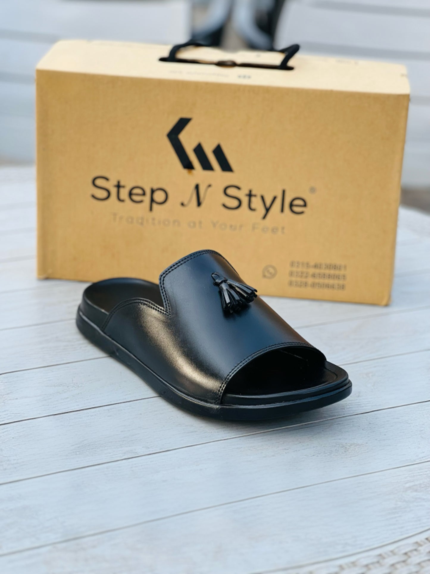 LEATHER BL-TESSEL OXF-SLIPPERS