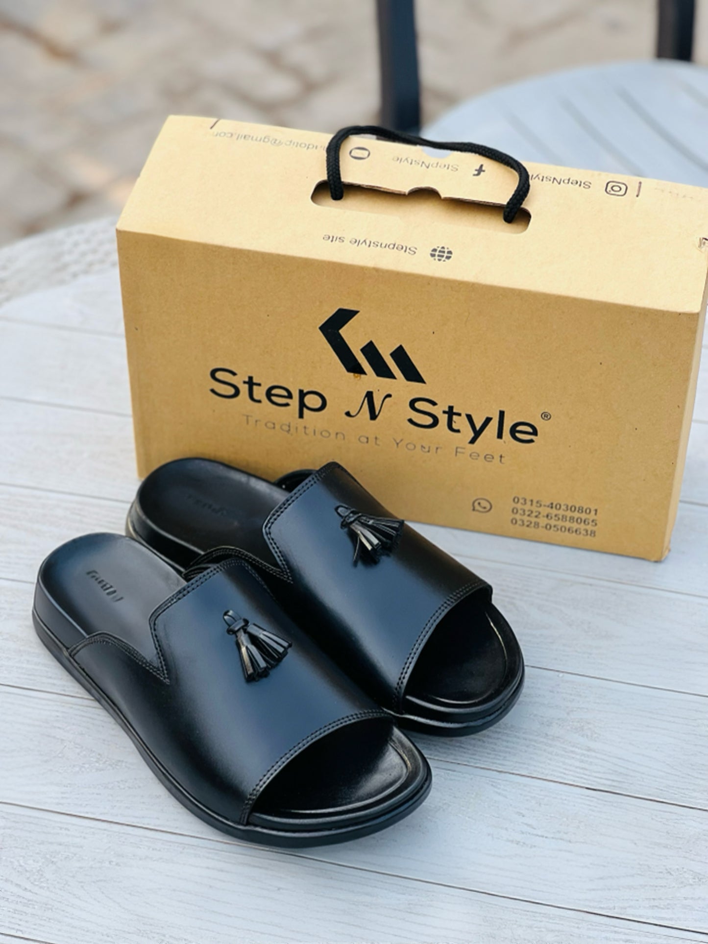 LEATHER BL-TESSEL OXF-SLIPPERS